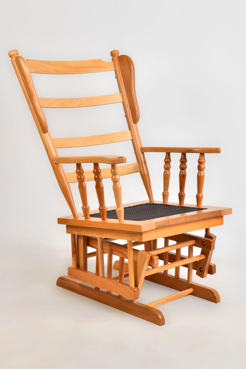 WOODEN CHAIR